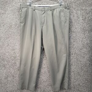 Dockers Golf Mens Tan Khaki Pleated Relaxed Fit Microfiber Pants W44 L30
